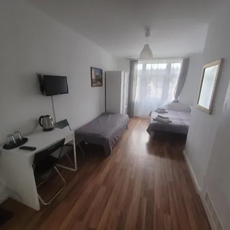 Üdülőközpont Villa *